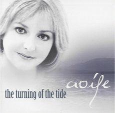  Aoife Ni Fhearraigh - The Turning of the Tide